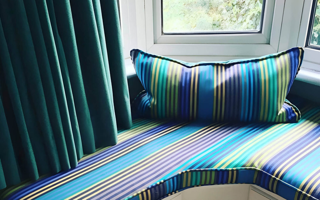 Your Quick Guide to Window Seating: Fabrics, Styles, Sizes & More